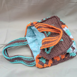 ハンドメイド　かぎ針編み　ハンドバッグ　クロシェ　グラニースクゥエア　ビームス 3枚目の画像