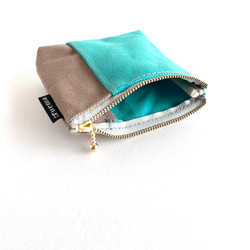 お財布にもなる便利な帆布のミニポーチ・エメラルド×ベージュ 5枚目の画像