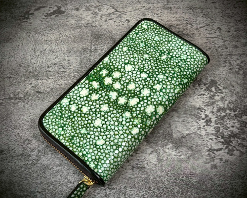 スタースティングレイ 長財布 カード１５枚 大容量 ガルーシャ グリーン 緑 スタースティングレイ 長財布 カード15枚 大容量 ガルーシャ