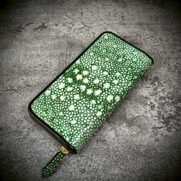 スタースティングレイ 長財布 エイ革 一枚革 ガルーシャ カイラギ