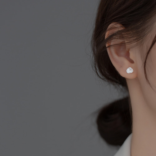 SV925 小ぶり 薔薇 ピアス 小さめ シルバー925 ピアス 金属アレルギー 
