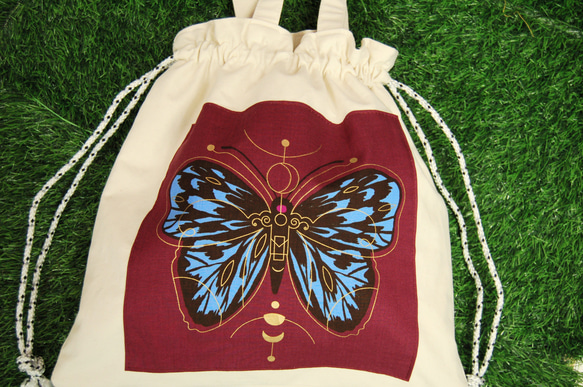 蝶々パッチ　巾着トートバッグ:生成り 7枚目の画像