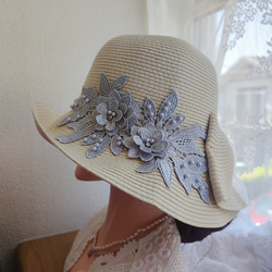 麦わら帽子 薄めナチュラル 帽子  UV対策 紫外線対策 日焼け対策レースモチーフ 母の日 7枚目の画像