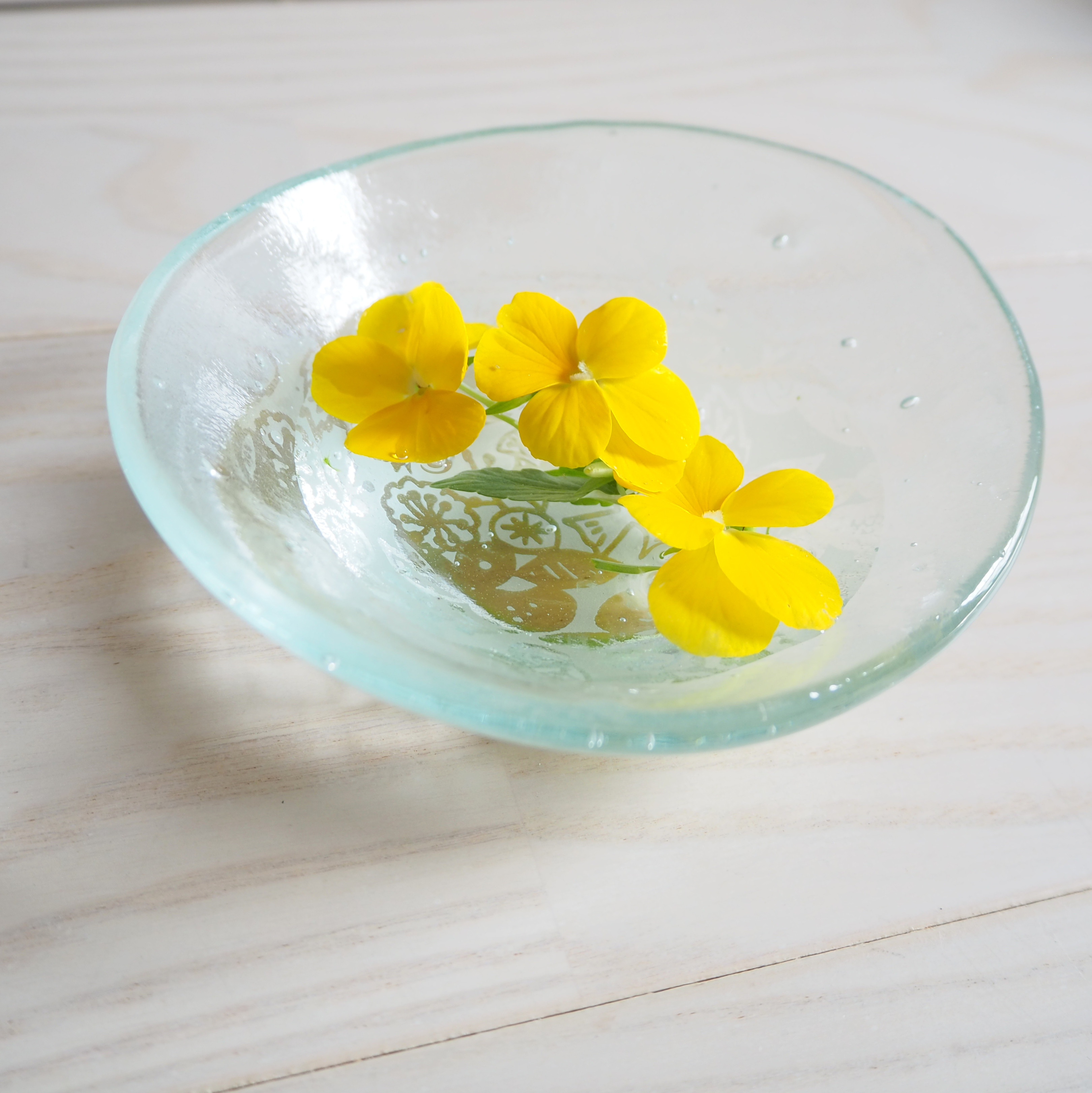 2wayガラスの花器＆ステンドグラスの涼やかなお花