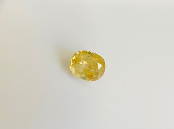 天然　イエローダイヤモンド CGLソ付　0.294ct Fancy deep yellow 2枚目の画像