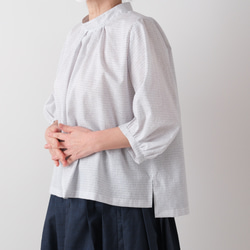 木綿の白絣のプルオーバーブラウス バルーン袖 バンドカラー 未使用の ...