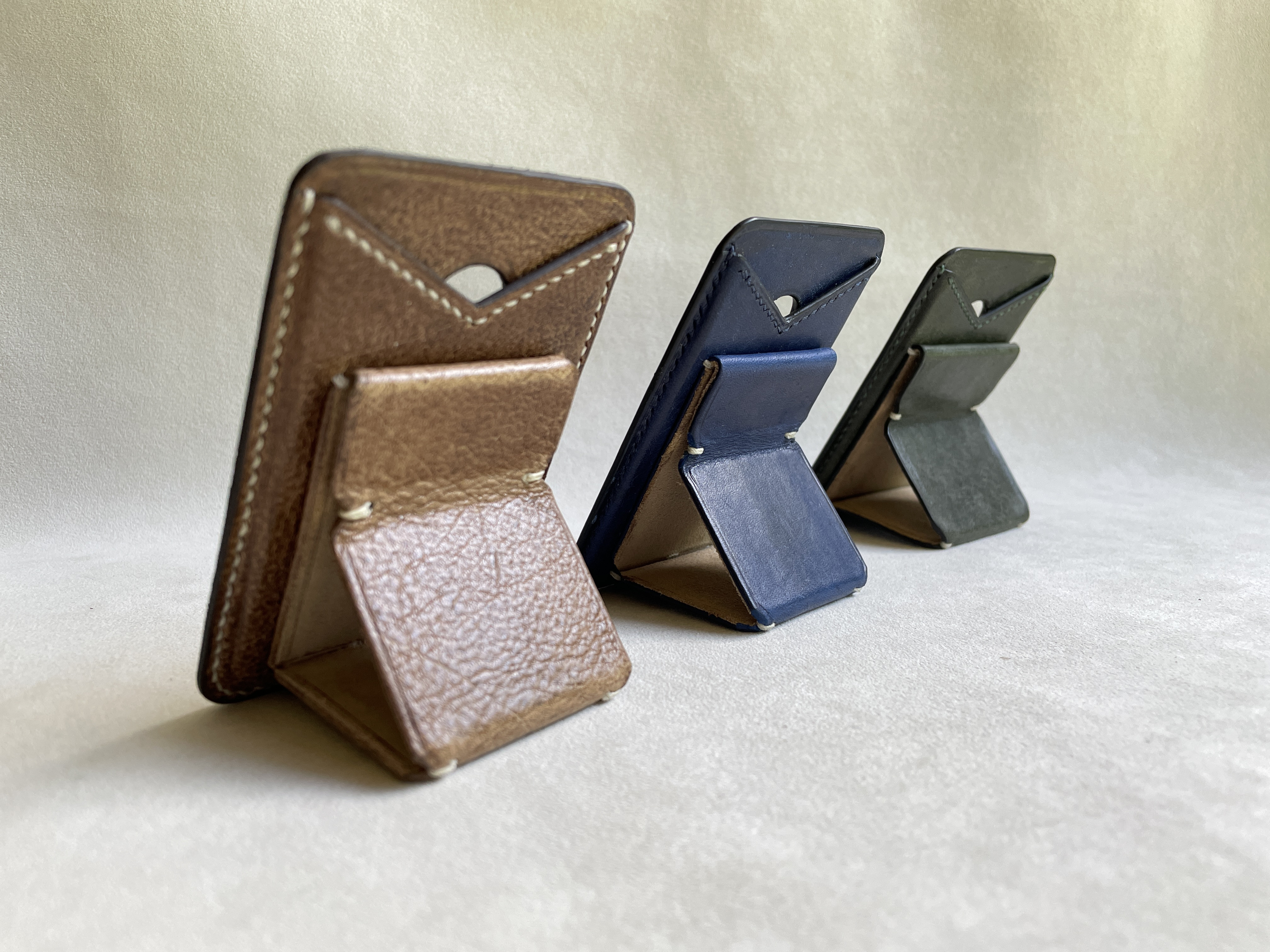 New カードケーススタンド MagSafe対応【受注生産】