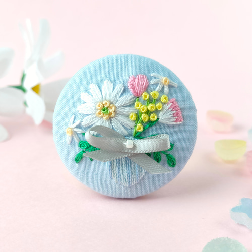 受注制作】パステルカラーのガーベラ花束刺繍ブローチor刺繍