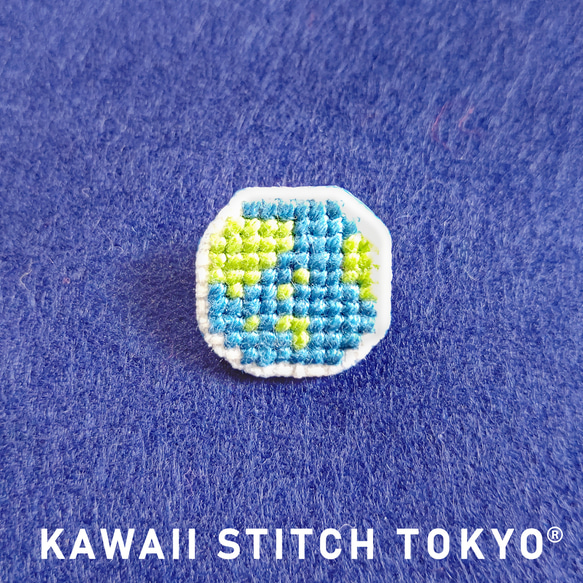 Moko Kobayashi バッジ　ブローチ　バッヂ 6902d8c97a3f364fe89bff00482ff3