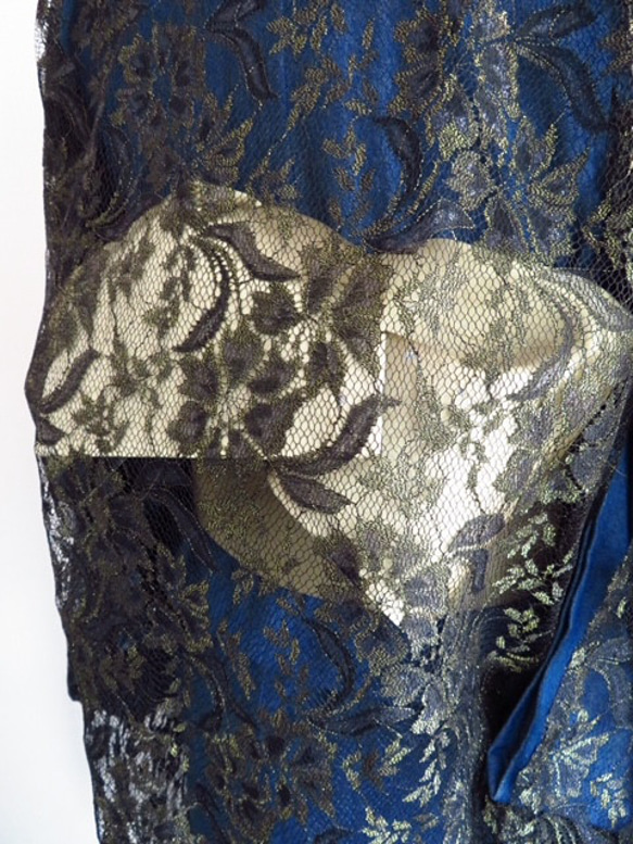 在庫限り　オーダードレスの使用する　黒地にマッドゴールドラメ糸がとてもおしゃれな高級日本製レースで作製した長羽織 3枚目の画像