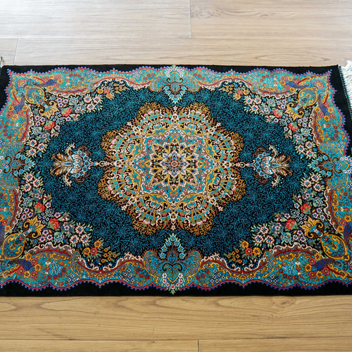 ペルシャ絨毯クム産 ムサヴィ工房 シルク 証明書付 87×58cm カーペット