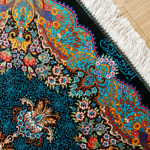 ペルシャ絨毯クム産 ムサヴィ工房 シルク 証明書付 87×58cm カーペット