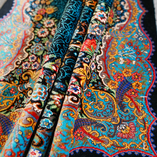 87×58cm 【ペルシャ絨毯 クム産 ムサヴィ工房 シルク 87×58cm 【ペルシャ絨毯 クム産 ムサヴィ工房 シルク