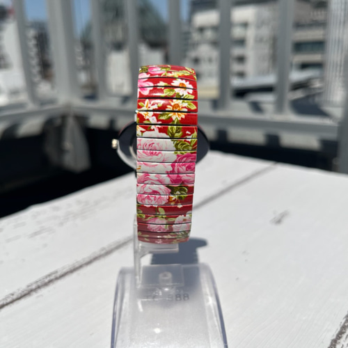 珍しい！？横長楕円の花柄ジャバラ時計（レッド） 腕時計 ACONTeG 通販