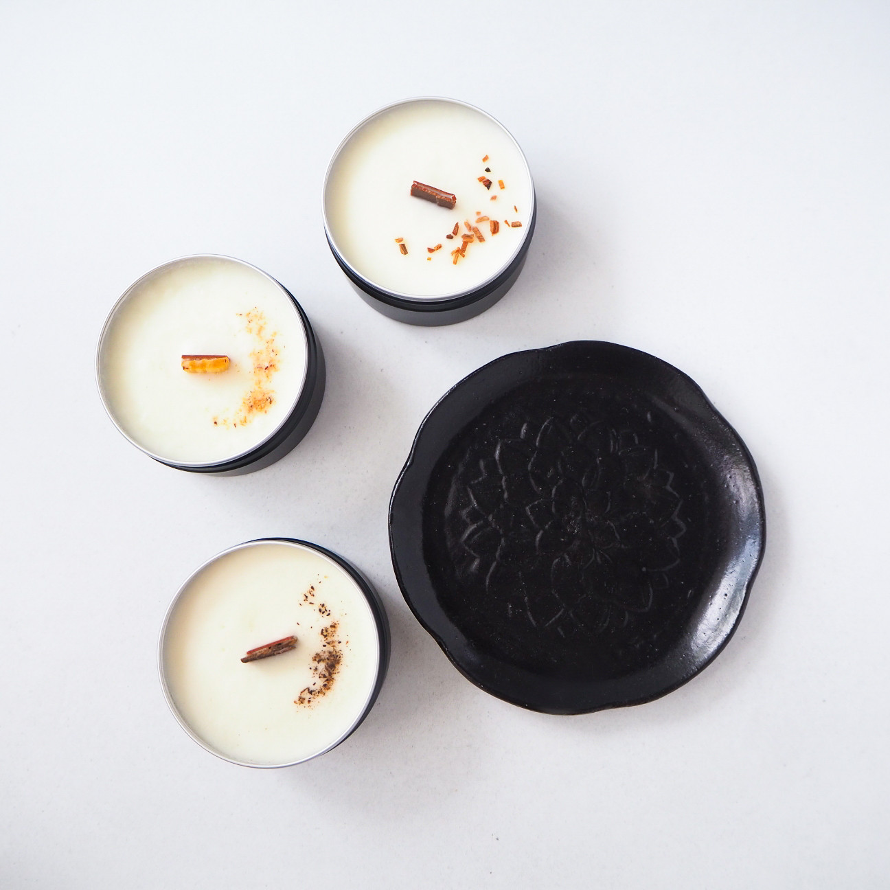 香木キャンドル＆陶器プレート ギフトセット 沈香・老山白檀・パロサント 浄化 スマッジング