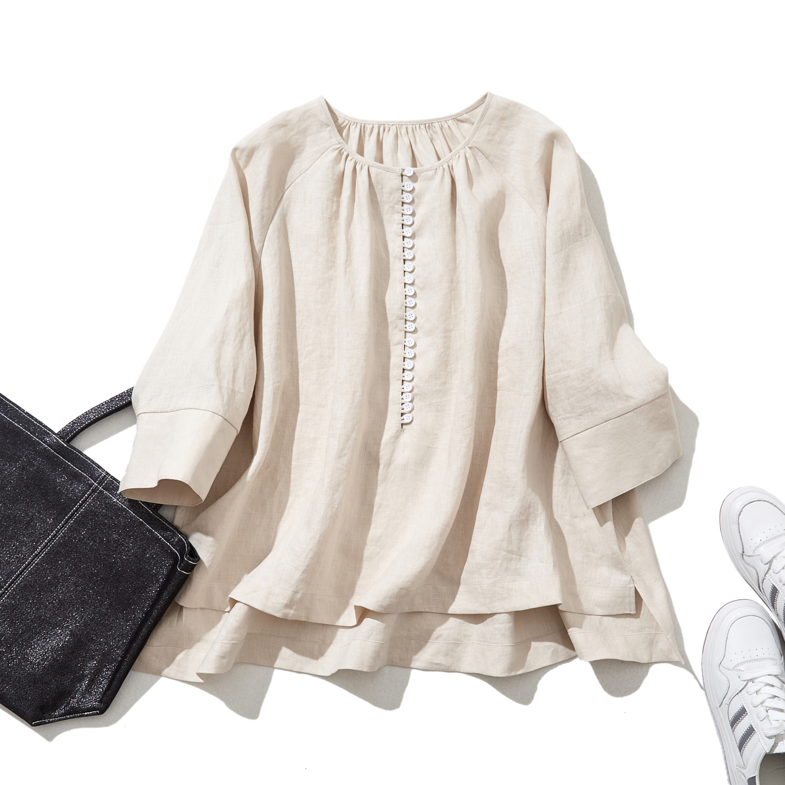 動くたびに表情変わるリネンブラウス リネン100％　　ベージュ　230404-1