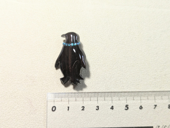 木製　ブローチ　（　ペンギン　） 2枚目の画像
