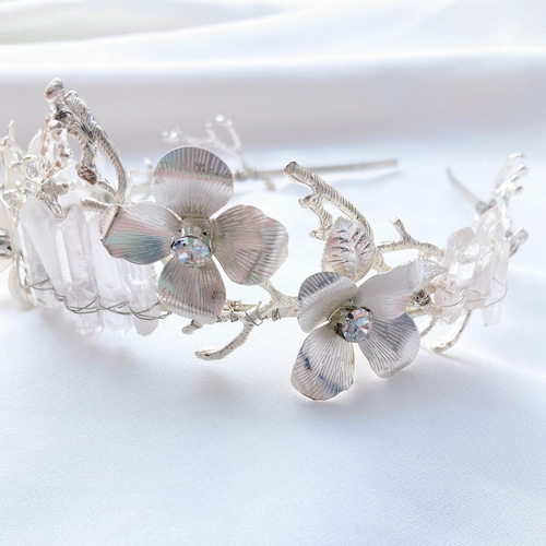 ティアラ　PV-2クリスタル　結婚式　ヘッドアクセサリー ウエディングヘッドドレス ティアラ クラウン 王冠 ウェディング