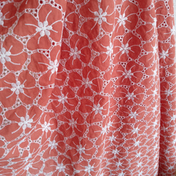 AZ068オレンジ　幅広　花柄刺繍生地　コットン刺繍生地　ミルク繊維　刺繍レース　全体刺繍　5色展開 5枚目の画像