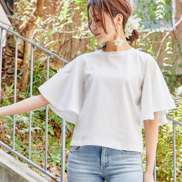 一件漂亮、觸感涼爽、感覺像風一樣的 T 卹 |百合 第16張的照片
