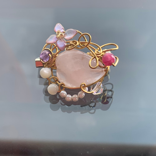 ワイヤーラッピングブローチ⭐︎ローズクォーツ ブローチ Feel Heart