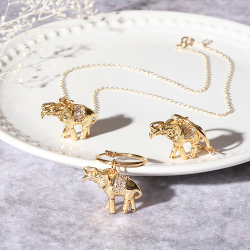 再販】『幸せ』象モチーフネックレス【14kgf/ステンレス】金属  