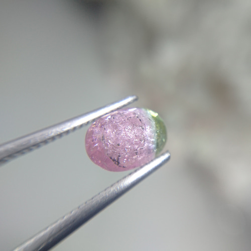 トルマリン 少し表面虹 バイカラートルマリン 1.3ct ⭐1840 天然石 