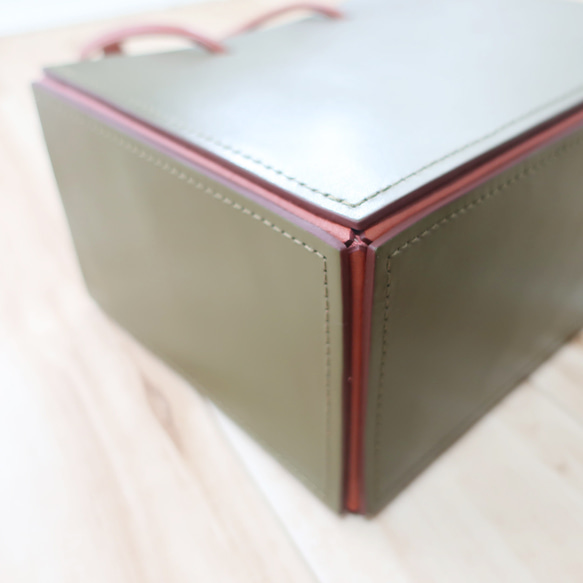 男女兼用 箱型バッグ（全４色）❣️フォーマルにもなるトートバッグ【Reterraオリジナル】 10枚目の画像