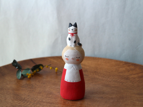 陶器で作った人形   noru doll ( ノルドール )  　座りネコ ３ 1枚目の画像