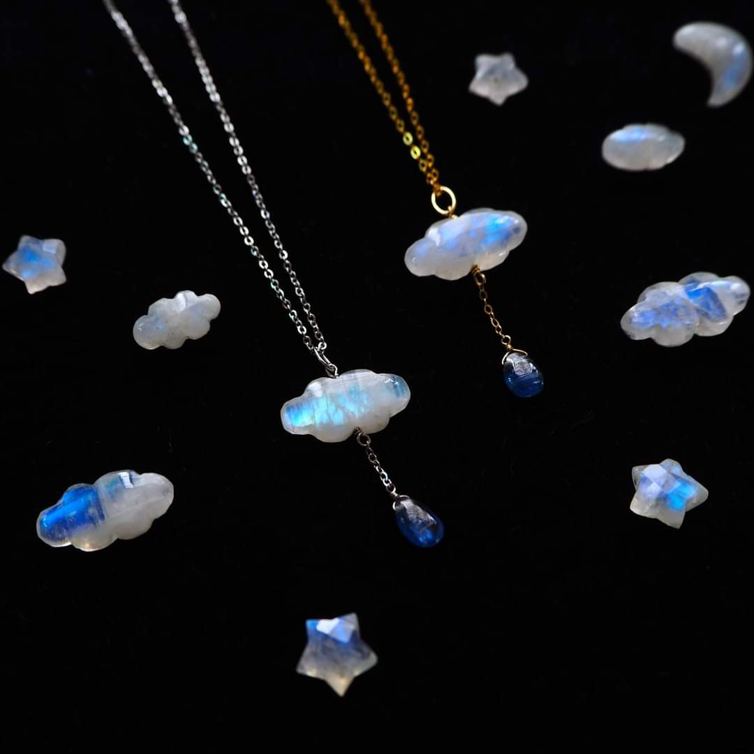 【選べる金具】雨雲ペンダント ムーンストーン