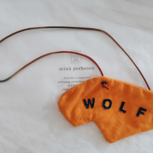 Amazon.co.jp: 新 ミナペルホネン wolf & flower バッグ : おもちゃ