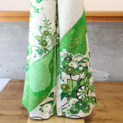 着物リメイク　ワイドパンツ/フリーサイズ、パラッツォパンツ、フレアパンツ　Lサイズ、緑のパンツ、花柄のパンツ 3枚目の画像