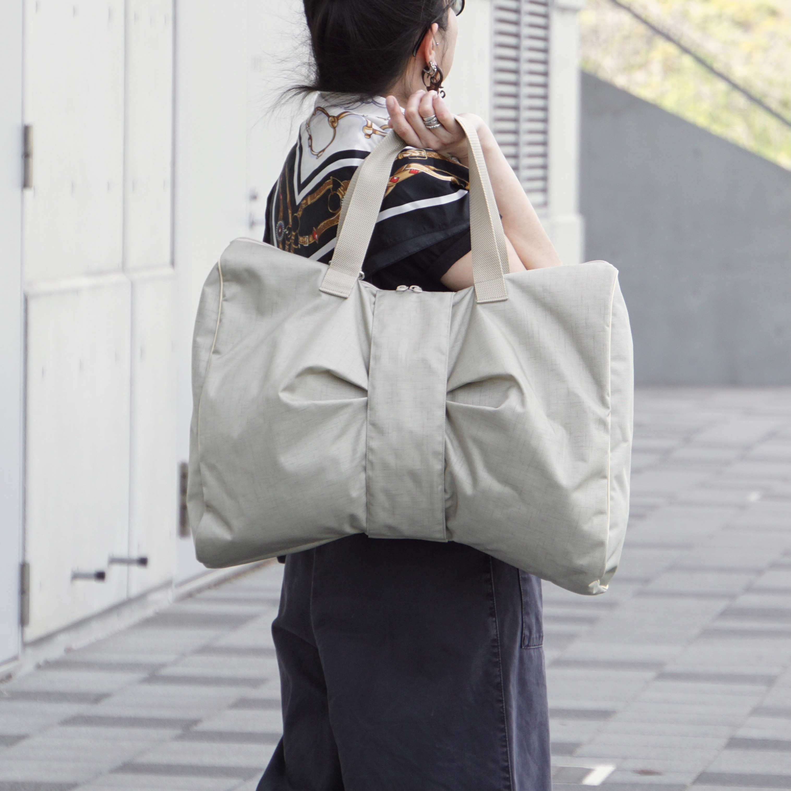 ⭐︎SALE⭐︎ナイロンのリボンボストンバッグ【シャンパンゴールド】