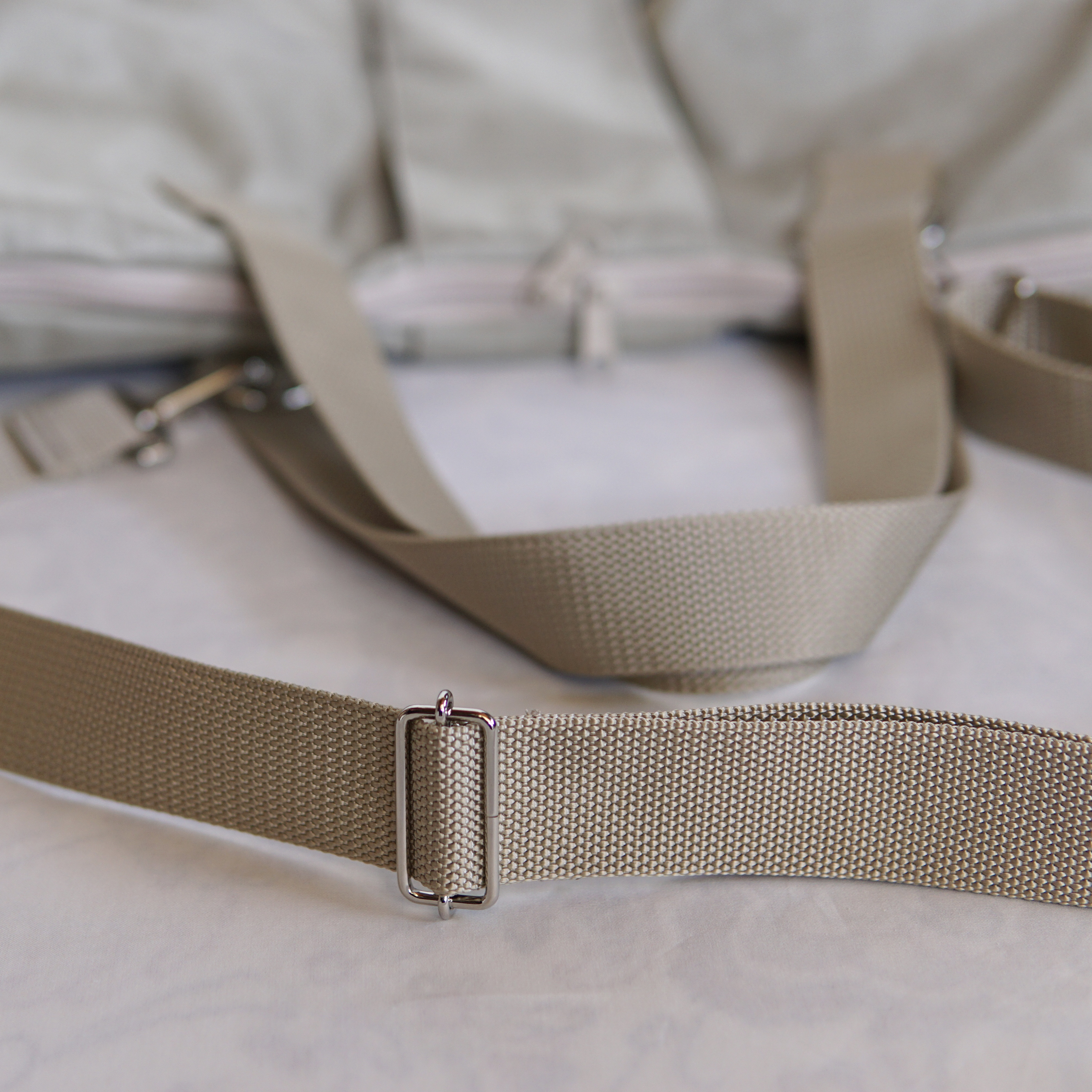 ⭐︎SALE⭐︎ナイロンのリボンボストンバッグ【シャンパンゴールド】