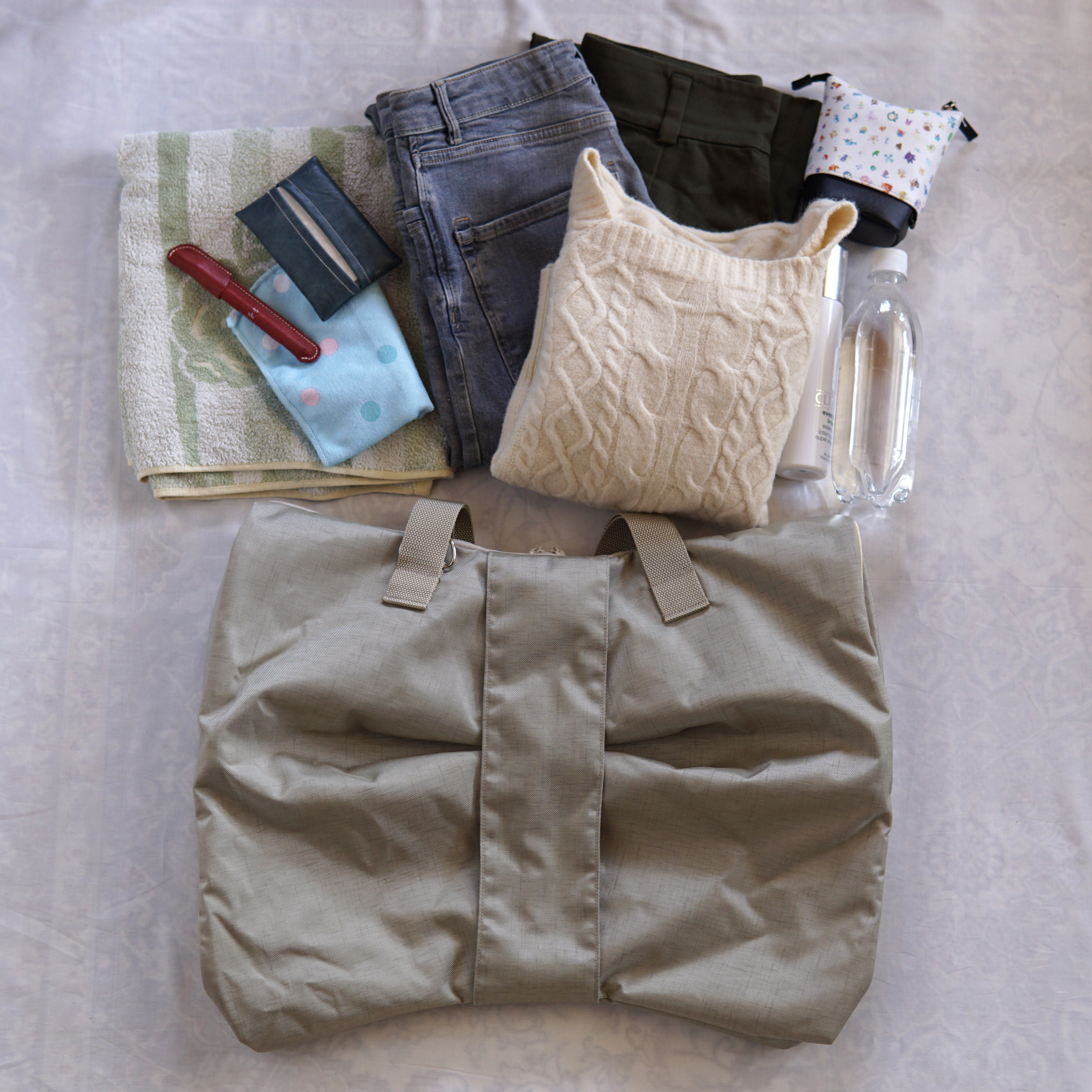 ⭐︎SALE⭐︎ナイロンのリボンボストンバッグ【シャンパンゴールド】