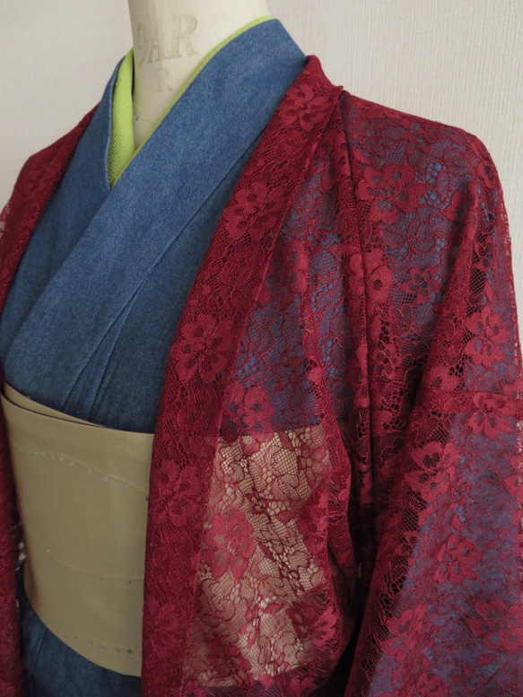 ２着限定　上品な花柄が魅力のオートクチュールに使用する日本製レースで作製したワインレッドの長羽織 12枚目の画像