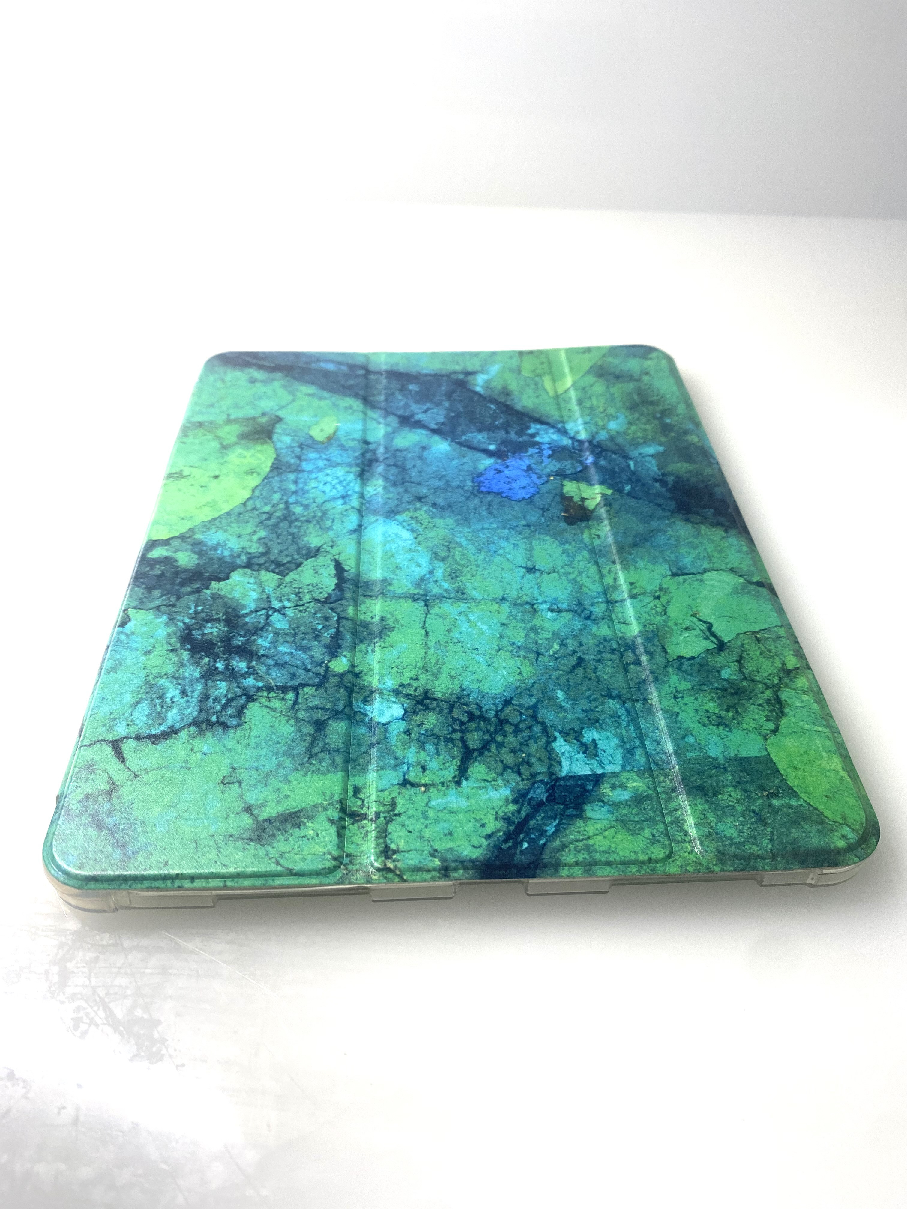 エメラルドの伝説iPadケース手帳型