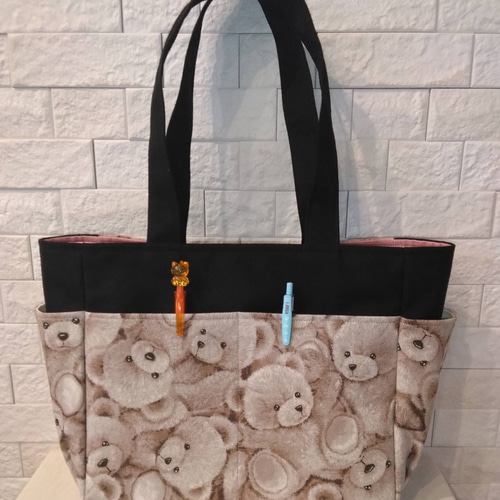 ★最終出品・新作大★スーちゃん＆ビリーくん＆くま★ハンドメイド　トートバッグ 送料込】くまちゃん(ベージュ) A4サイズサイドポケットトートバッグ