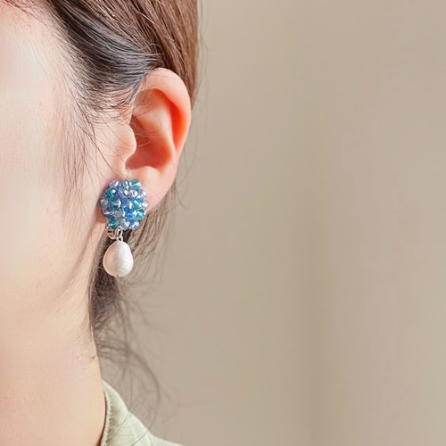 最高級のスーパー あじさい色のガラスビーズピアス/イヤリング コットンパール アクセサリー