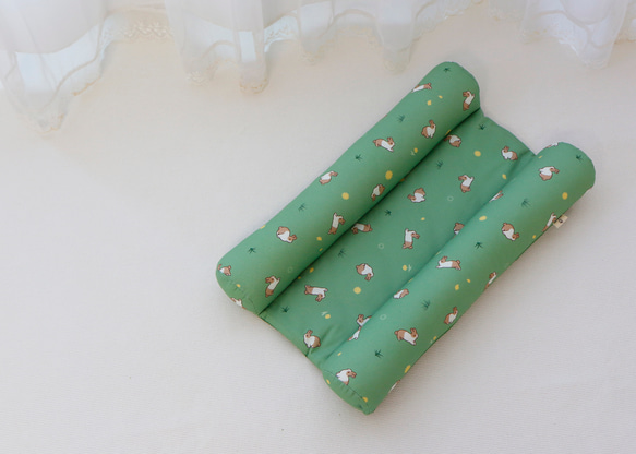 うさぎちゃんのぎゅうぎゅうベッド :緑のウサギ 3枚目の画像