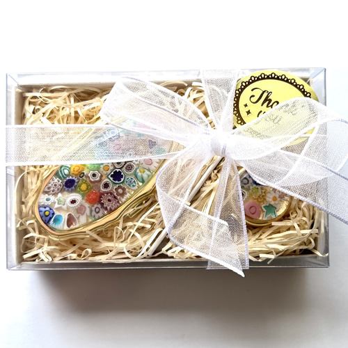 ベネチアンガラスミルフィオリのピルケースとリール付きキーホルダーの