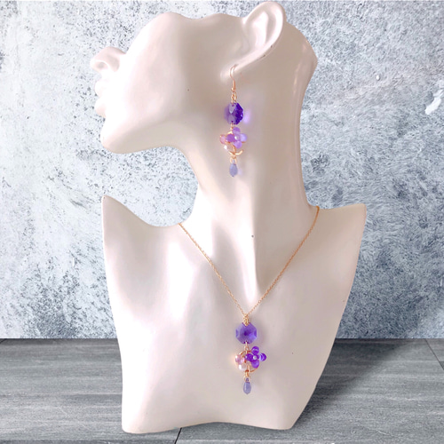雨の日 紫陽花の雫ピアス／イヤリング ブルーバイオレット ピアス 