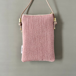 【受注制作】レトロフラワー＆イブルキルトのスマホポシェット/トワ・エ・モァⅢ  ♦ギフトにおすすめ♦ 3枚目の画像