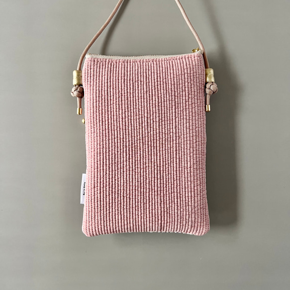 【受注制作】レトロフラワー＆イブルキルトのスマホポシェット/トワ・エ・モァⅢ  ♦ギフトにおすすめ♦ 3枚目の画像