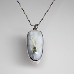 七宝・銀粘土・レジン・ガラス・天然石・彫金・彫刻等のコラボ作品で