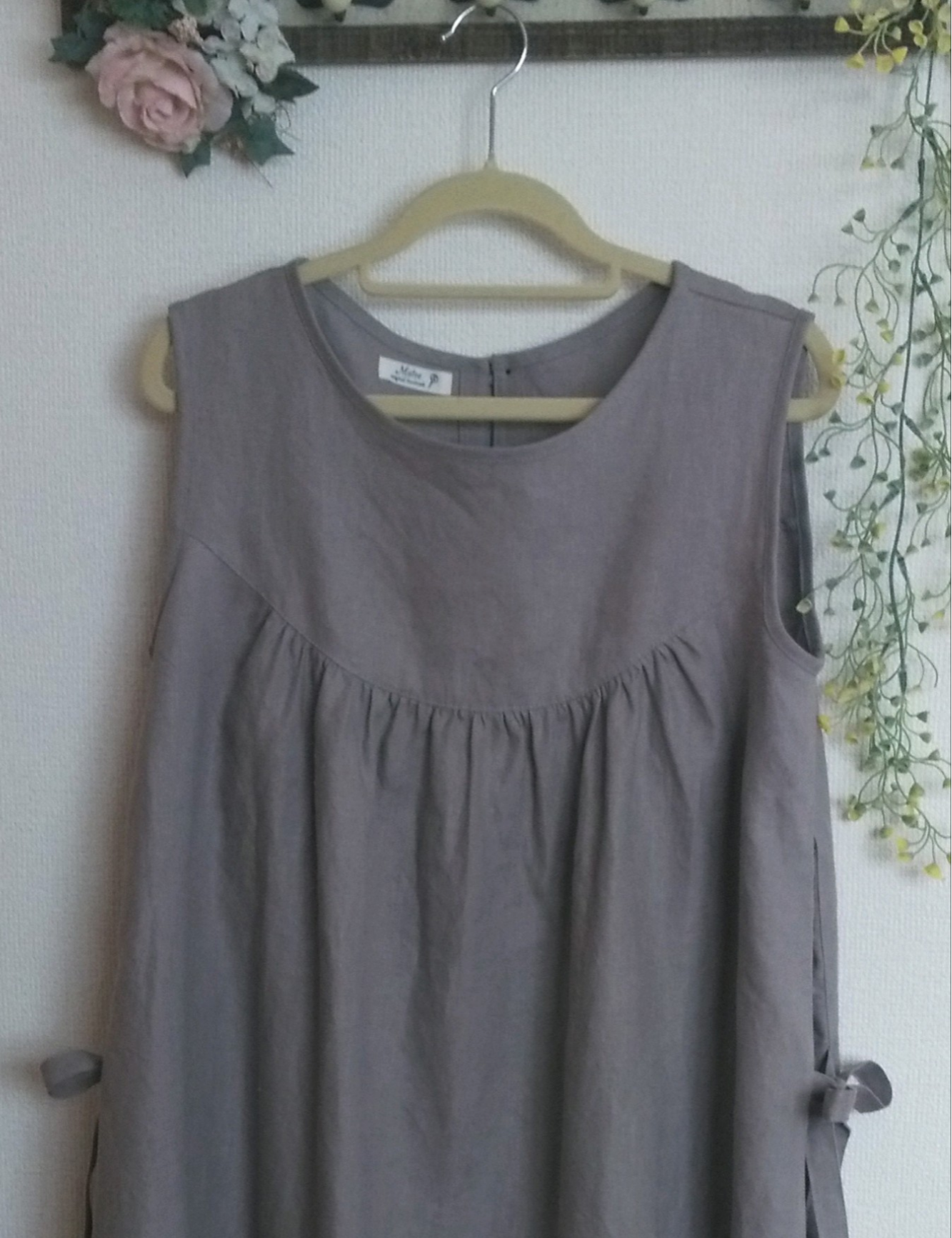 ノースリーブ刺繍ワンピース♪