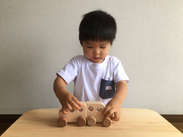木のおもちゃ　コロコロくるま 3枚目の画像
