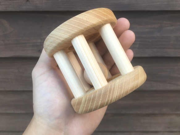 木のおもちゃ　コロコロ(木球入り) 2枚目の画像