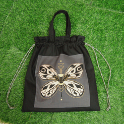 蝶々パッチ　コットン巾着トートバッグ:black 1枚目の画像