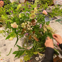 【全て国産花材】母の日早割送料差額負担いたします！デザイナーにおまかせ✳︎国産花材の花束 5枚目の画像